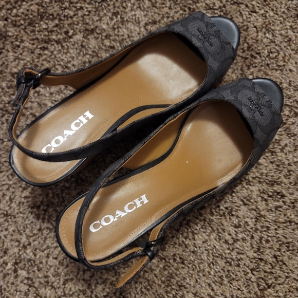 Coach wedges - Picture 2 of 3